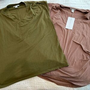 Set of two Athleta tops - Medium - New